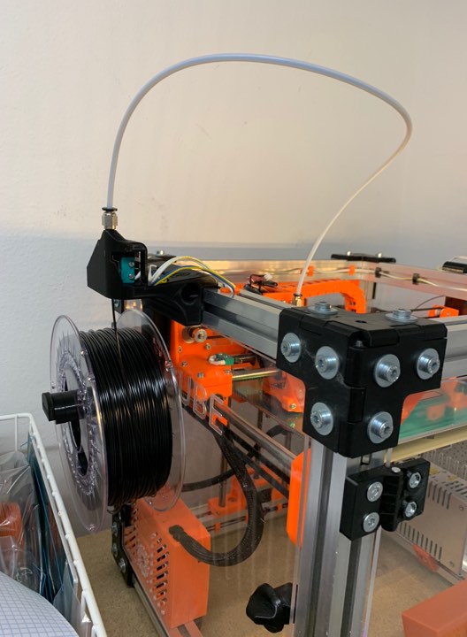 44490392_174989766764792_9114450944673710080_n.jpg